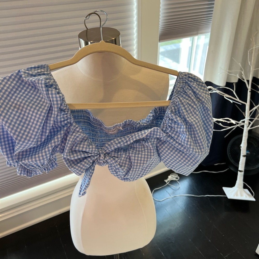 UO gingham crop top